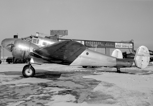  Beechcraft 18 Twin Beech N75555