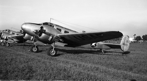 USAF Beechcraft AT-7  5645