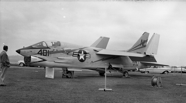  Vought F8U-1 (F8A) Crusader 143707