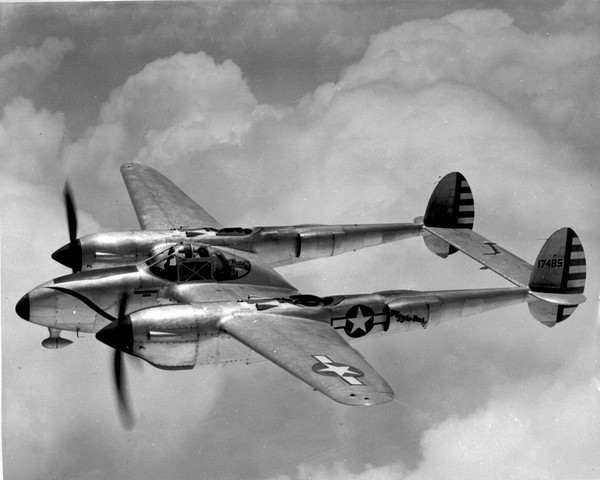  Lockheed P-38F-1-LO  Lightning 41-7485
